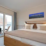 Alter Muschelsaal Hotel 4*