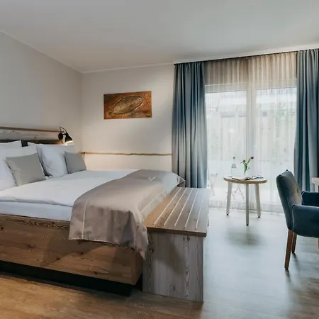 Отель Alter Muschelsaal 4*