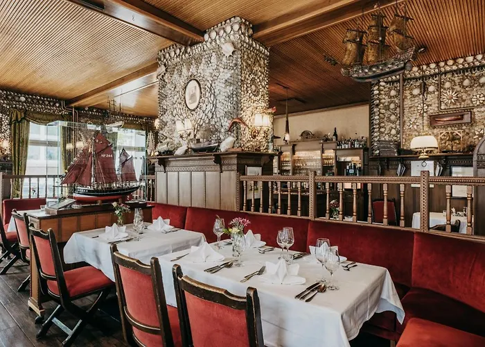 Alter Muschelsaal Hotel 4*